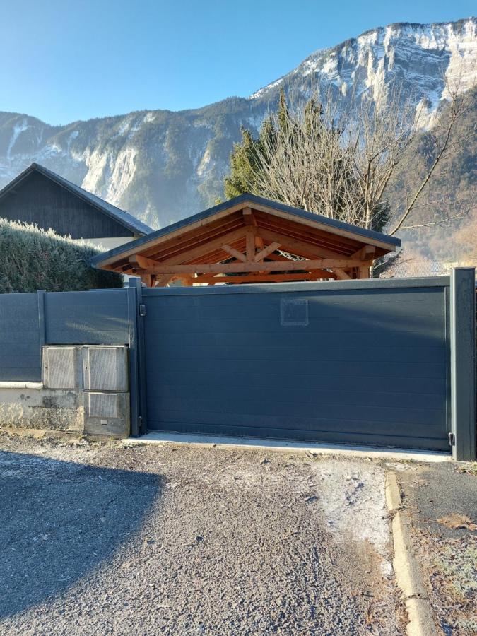 Studio Au Pied Des Montagnes Le Bourg-dʼOisans Exterior foto